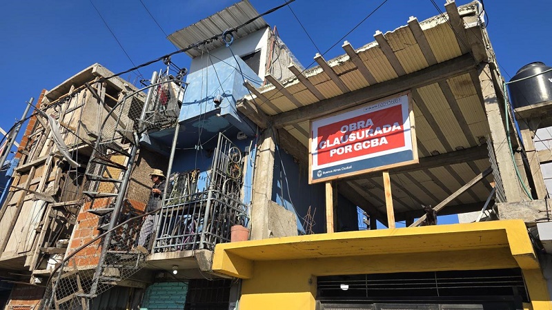 OBRA CLAUSURADA